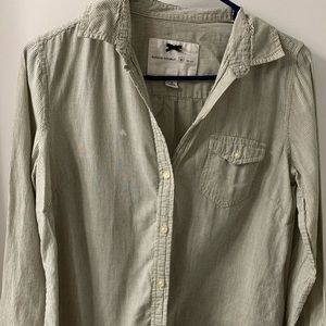 Banana Republic button down shirt